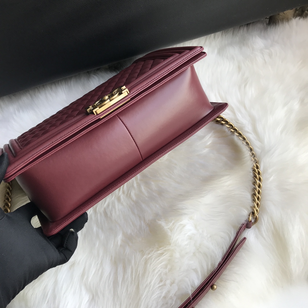 Lambskin Large Boy Handbag Flap Bag A92193 Burgundy/Gold